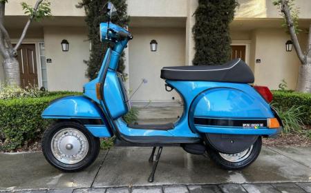 This is a representation of a 1987 motovespa do brasil