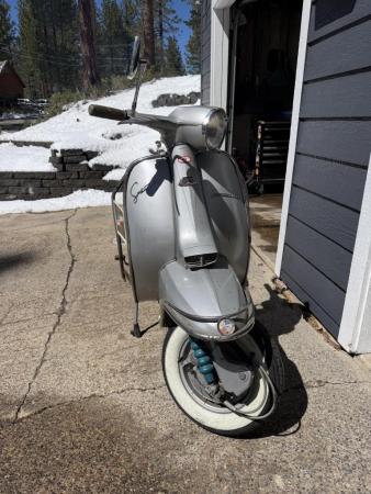 This is a depiction of a 1964 lambretta silver special