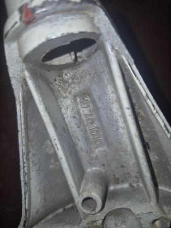 This is a depiction of a serveta lower headset