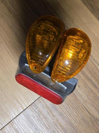 This is a pictorial representation of a et series lights