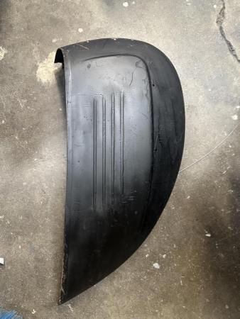 This is a pictorial representation of a vespa 180ss cowl