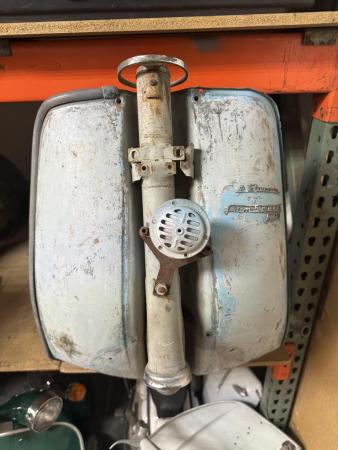 This is a pictorial representation of a lambretta riverside li125cc 