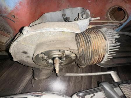 This is a visual of a 1976 rally 200 motor 