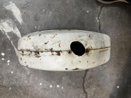 This is a pictorial representation of a vespa rally200 fender 